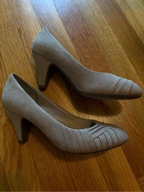 Abella Light Taupe Suede Mid Heel Pumps